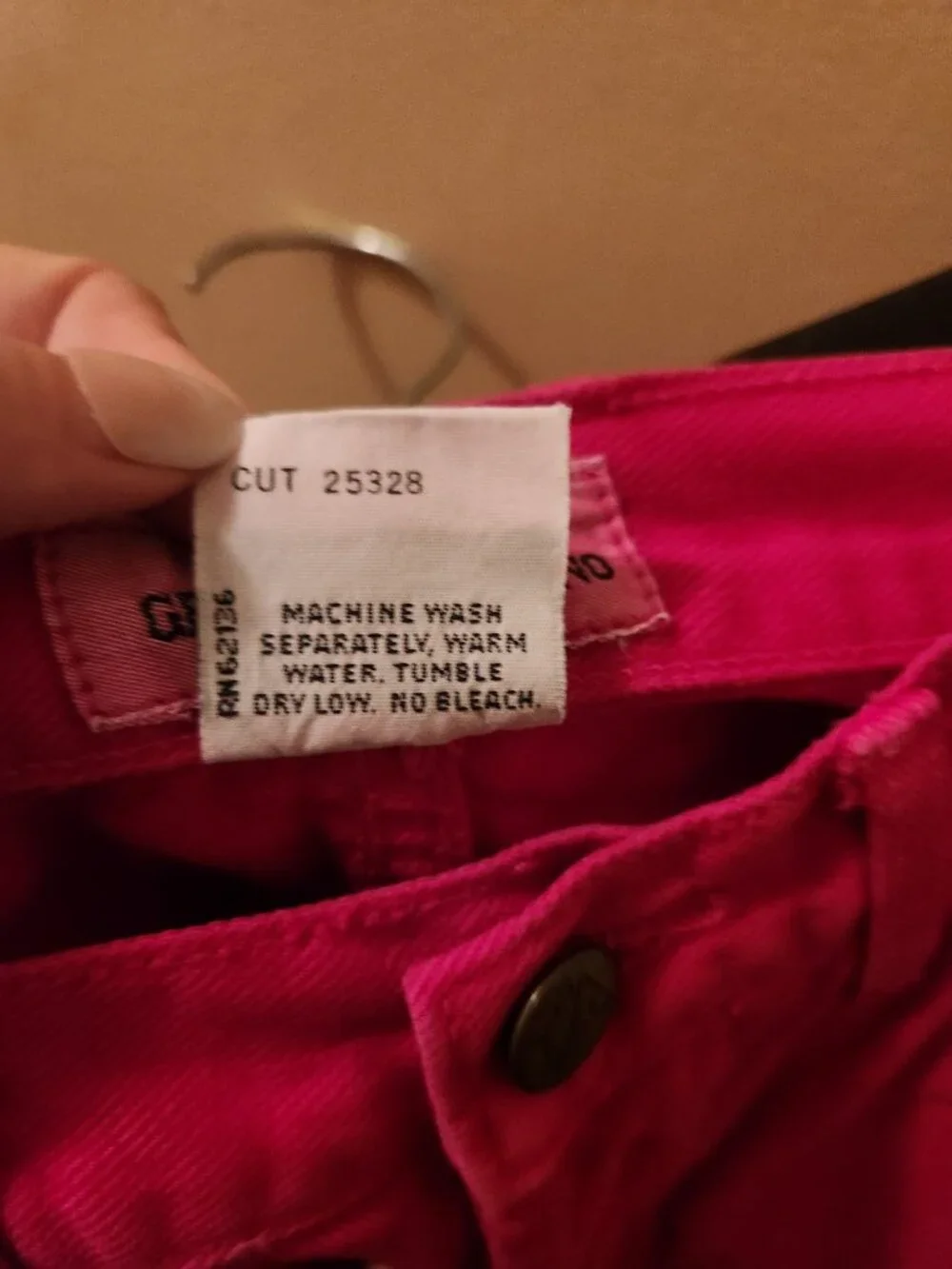 Guess by Marciano Vintage Shorts in Hot Pink Denim Size 30
